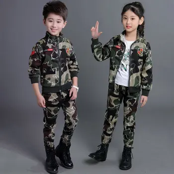 Vaikai Maskuojančiais Drabužiais 3 Vnt. Nustatyti Berniukų, Mergaičių Karinės Uniformos Drabužius Studentų Armijos Mokymo Kostiumai, Paltai, T-marškinėliai, Kelnės P18